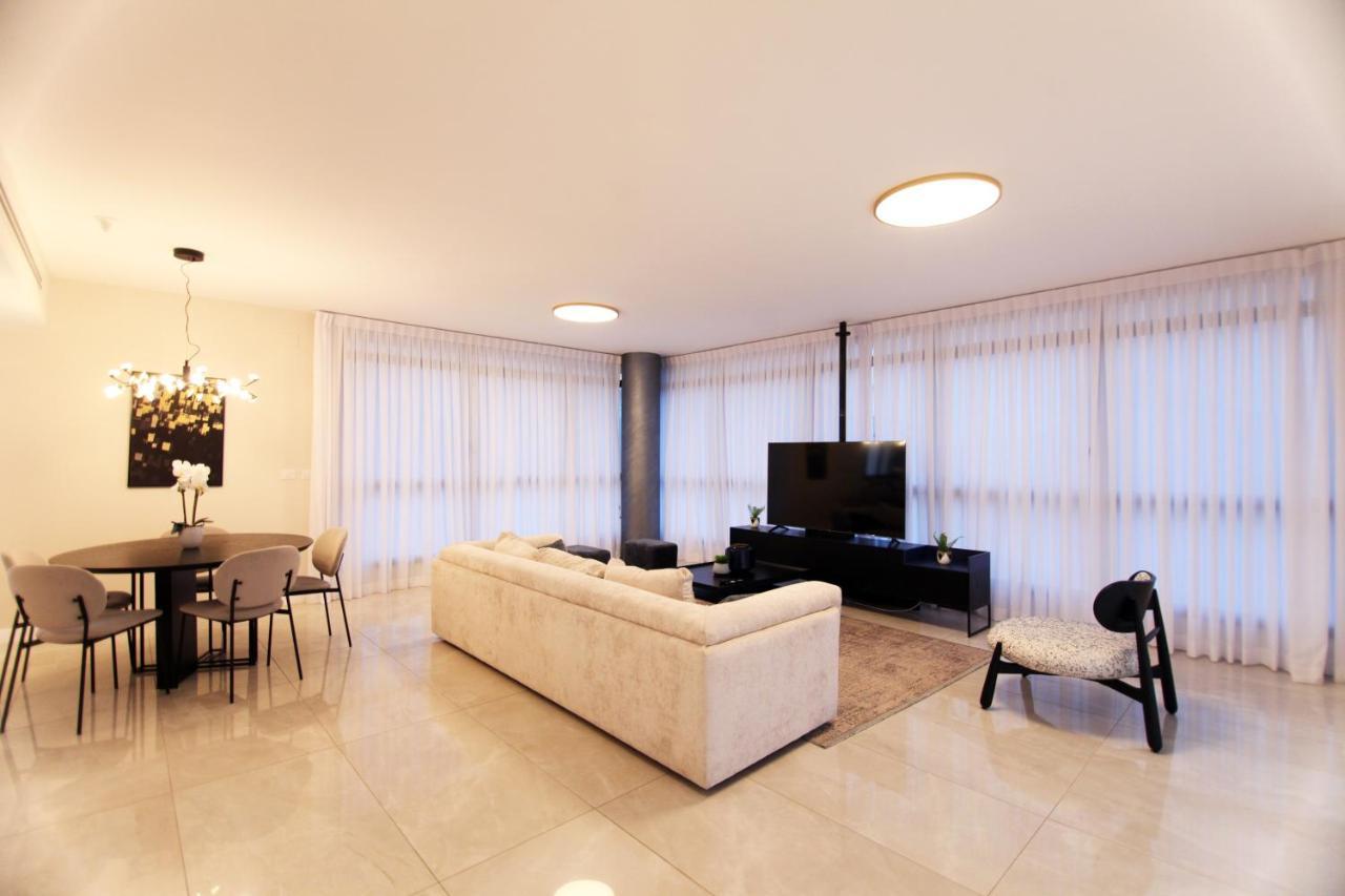Mini Penthouse Near The Beach Netanja Zewnętrze zdjęcie