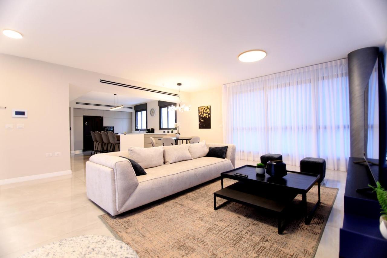Mini Penthouse Near The Beach Netanja Zewnętrze zdjęcie